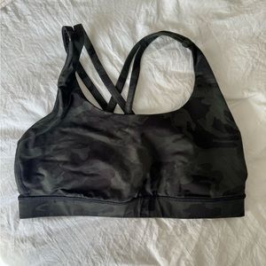 Lululemon camo sports bra size 8